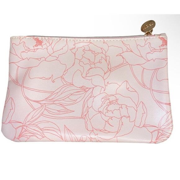 🌻5/$20🌻 Floral Ipsy Glam Bag May 2021 - Picture 1 of 6